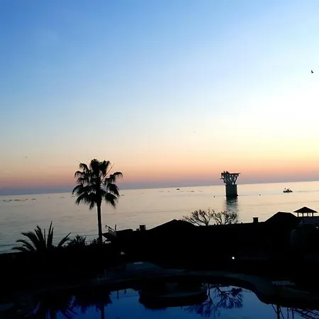 Apartment First Line Marbella