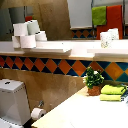 First Line Μαρμπέλλα