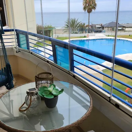 First Line Διαμέρισμα