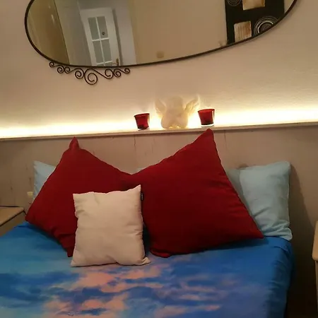 First Line * Μαρμπέλλα